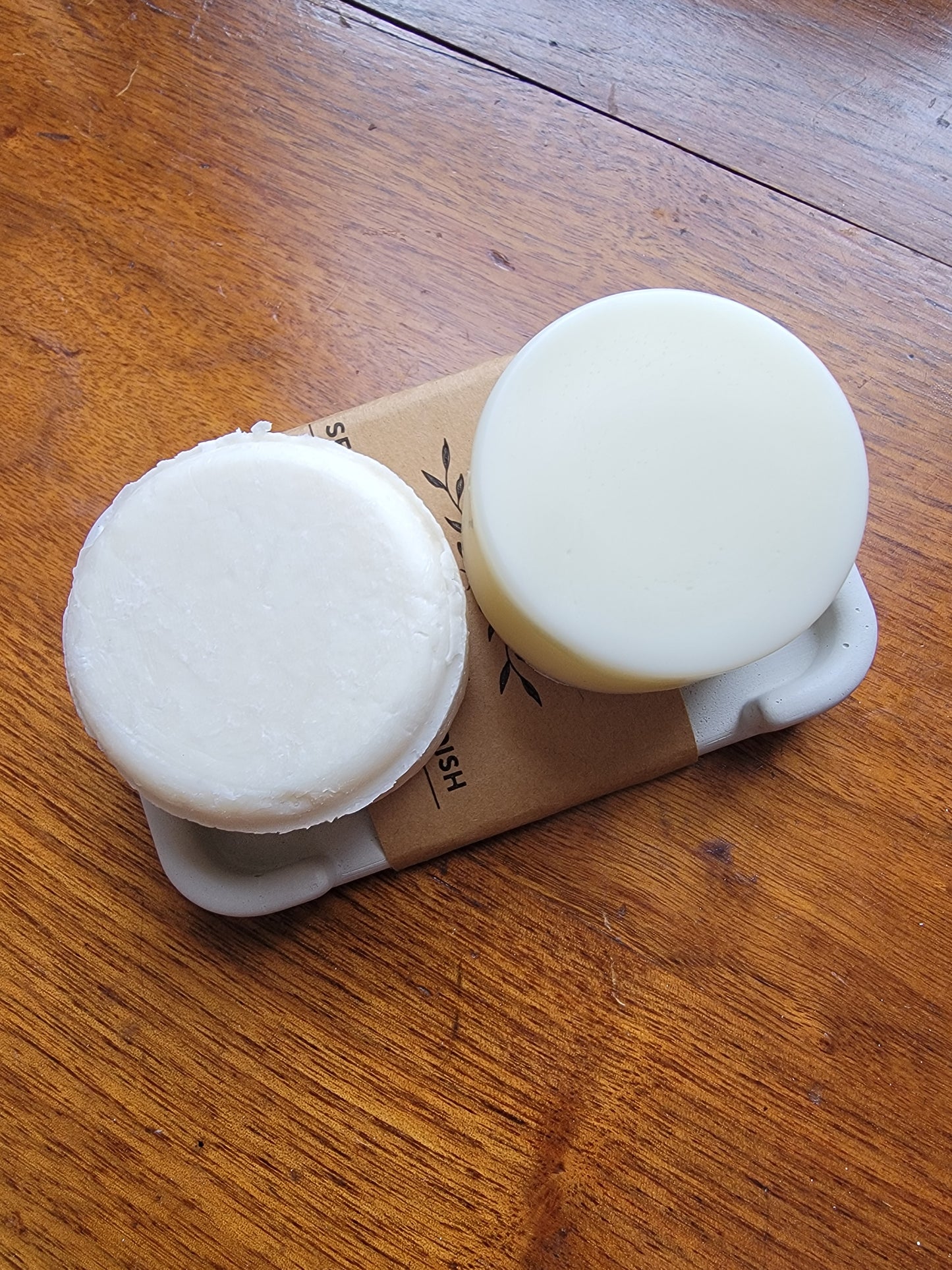 Hygge Soap Dish- Hand Cast Concrete - Nordic White
